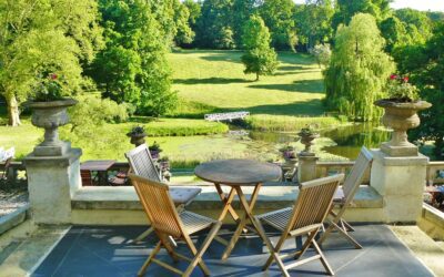 5 Beautiful Concrete Patio Ideas for Your Backyard Patio